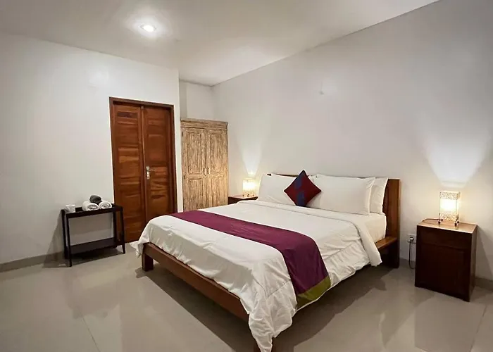 Pererenan Nengah Pensión 3*