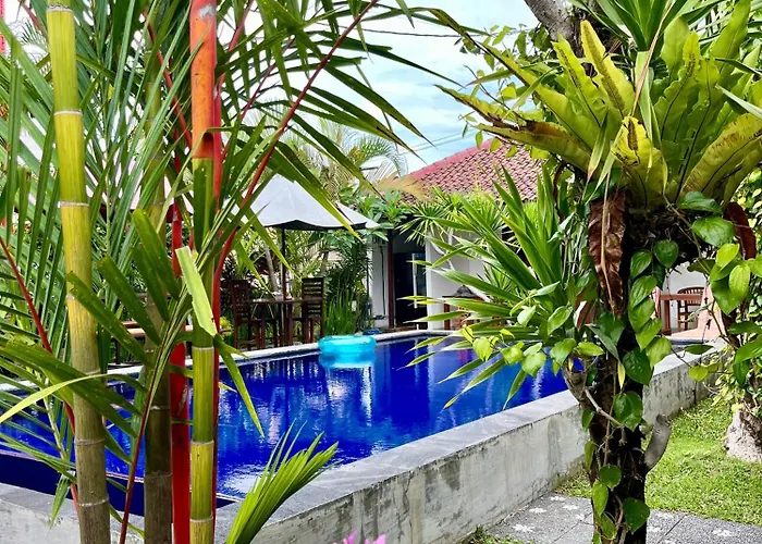 Pensión Pererenan Nengah 3*